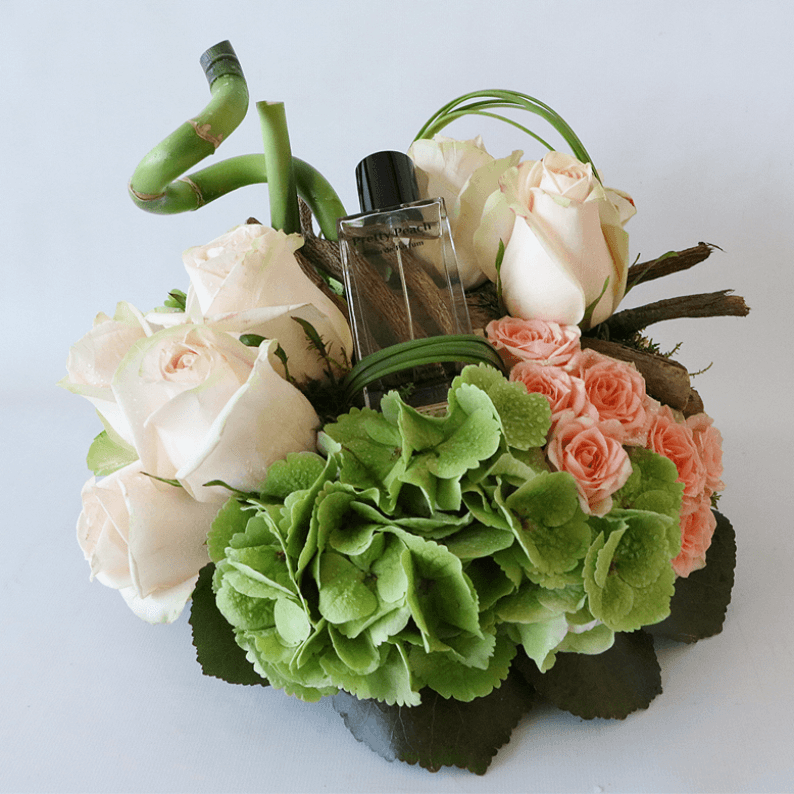 Pretty Peach Perfume Gift Design 2_2 Pretty peach perfume with green hydrangea and peach roses
