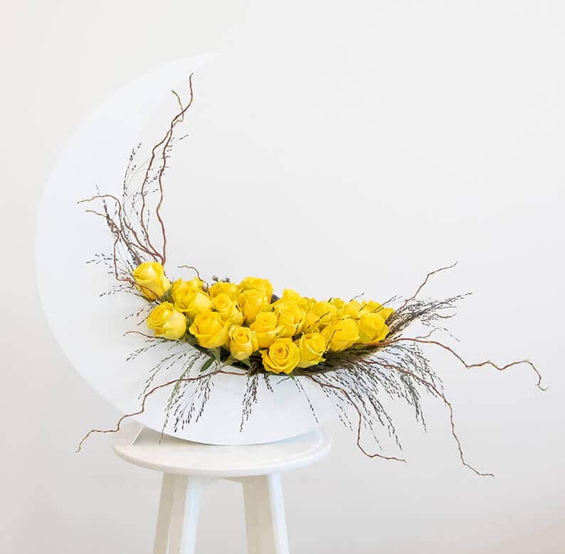 Hasina White crescent moon with yellow roses