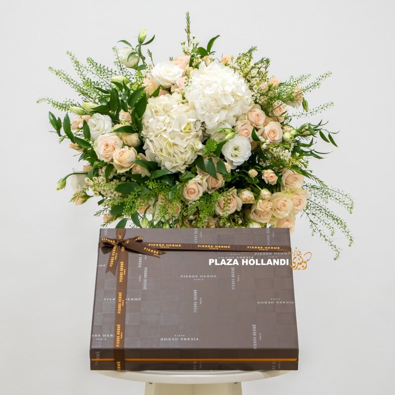 5 (9) flower bouquet with chocolate box