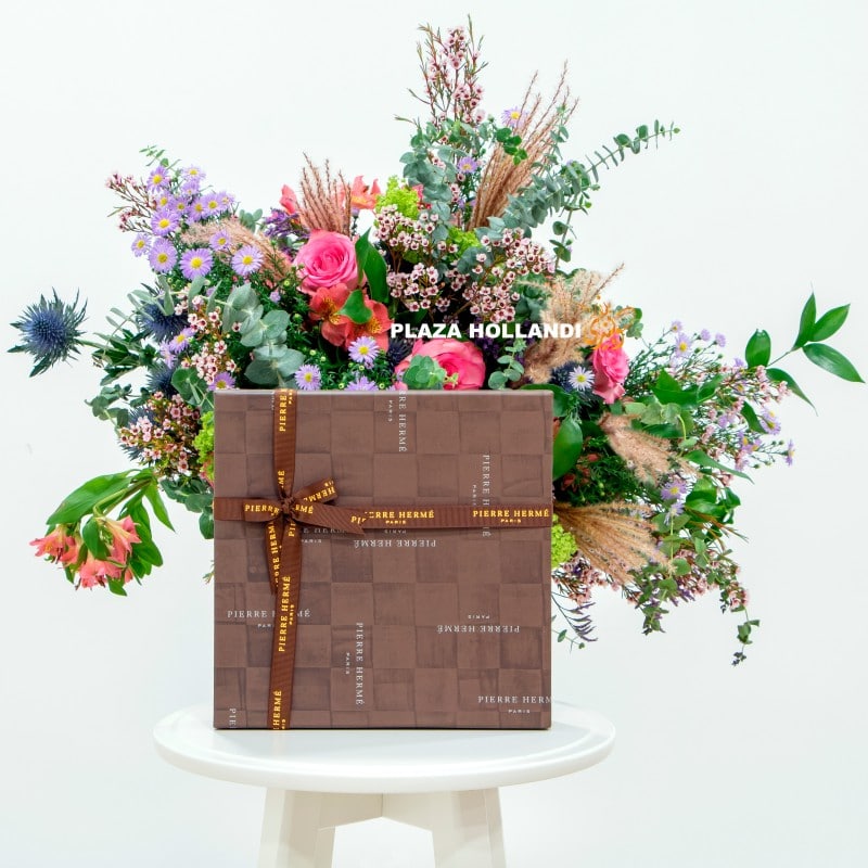 6 (11) flower bouquet with chocolate box
