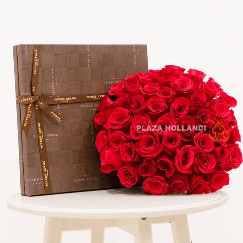 CF01 red roses with chocolates