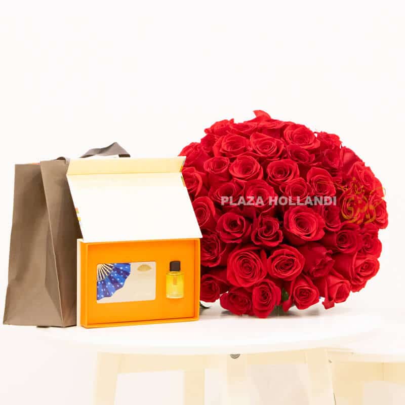 CF06 Red rose bouquet with Mandarin Oriental Spa voucher