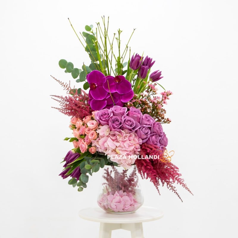 2 logo Tara Flower Arrangement